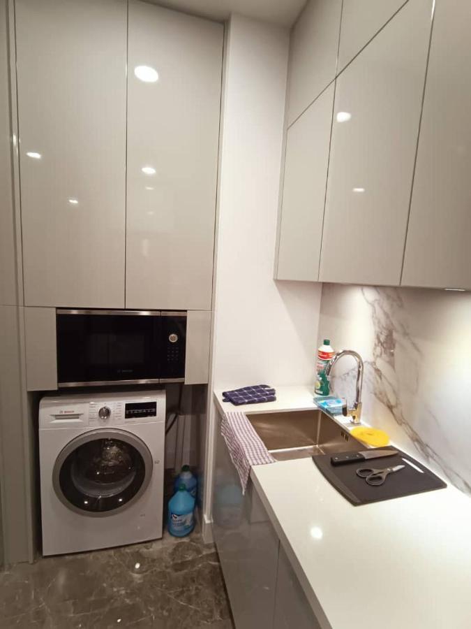 Platinum Suite 2 New Kl Cbd New Luxury Condo With Best Infinity View To Klcc Twin Towers Pool Kuala Lumpur Exterior foto
